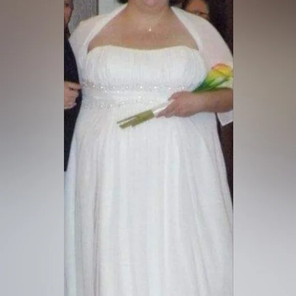 Wedding dress - Picture 2 of 2